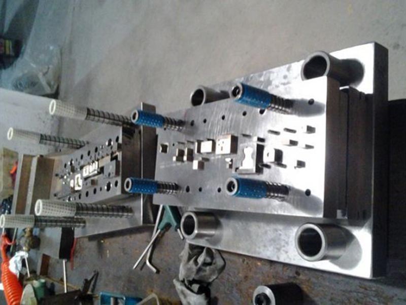 金塔模具制造-12